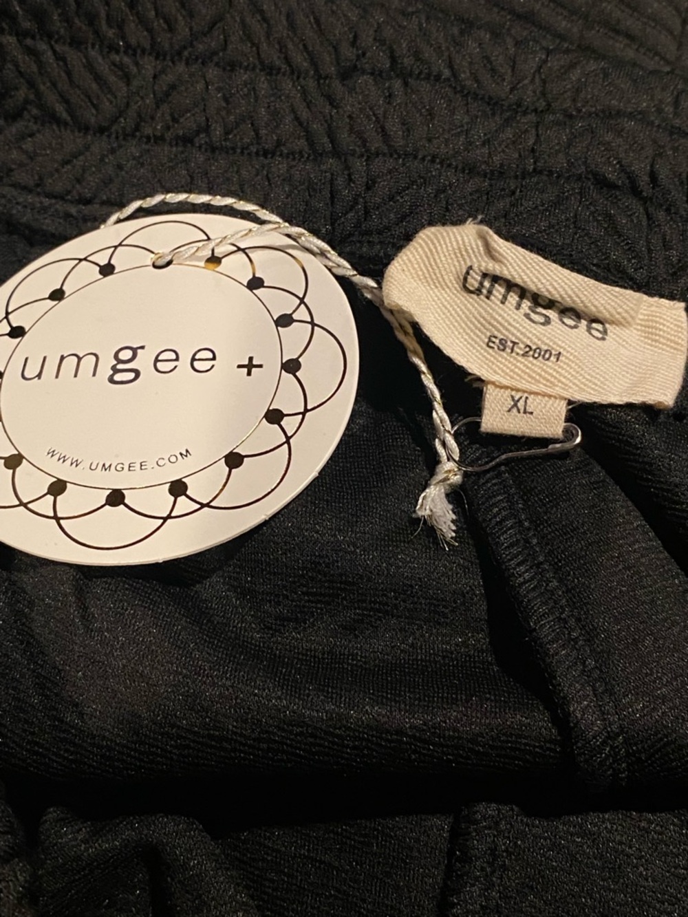Umgee Plus Boutique Style Black Textured Pull On Shorts Womens Size XL NWT - Picture 5 of 6